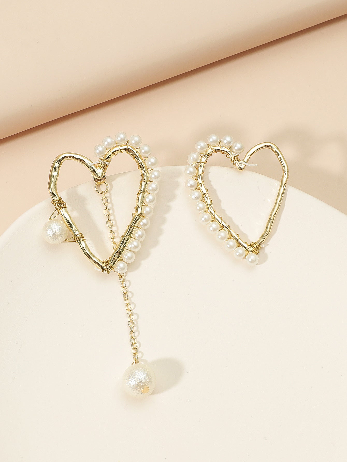Geometric Heart Shaped Pearl Earrings - Sullys Beauty 